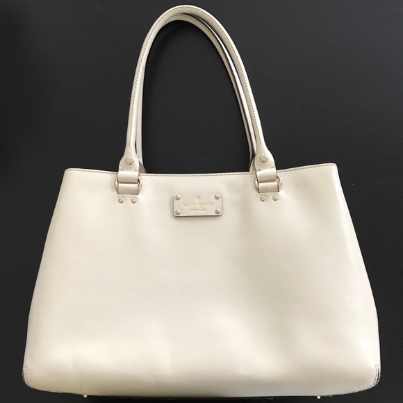 kate spade Handbags - Kate Spade Ivory Leather Satchel